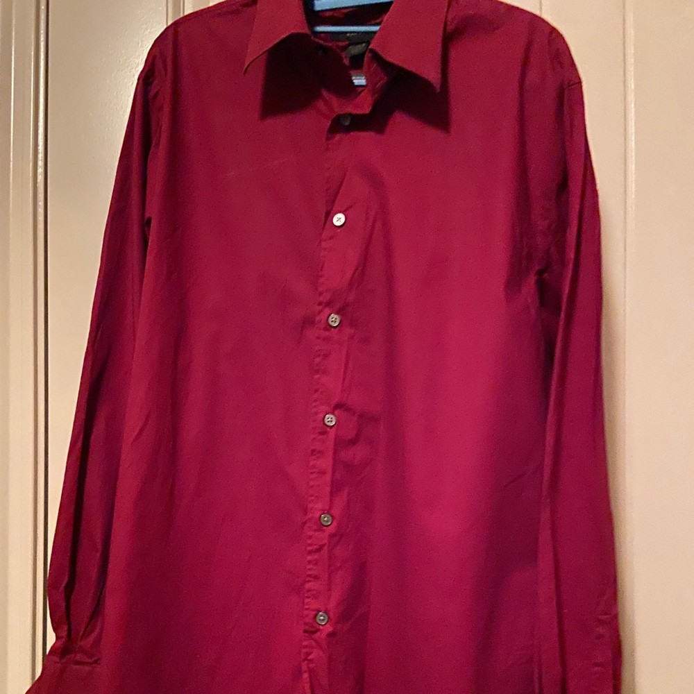 Men’s Express Button Down